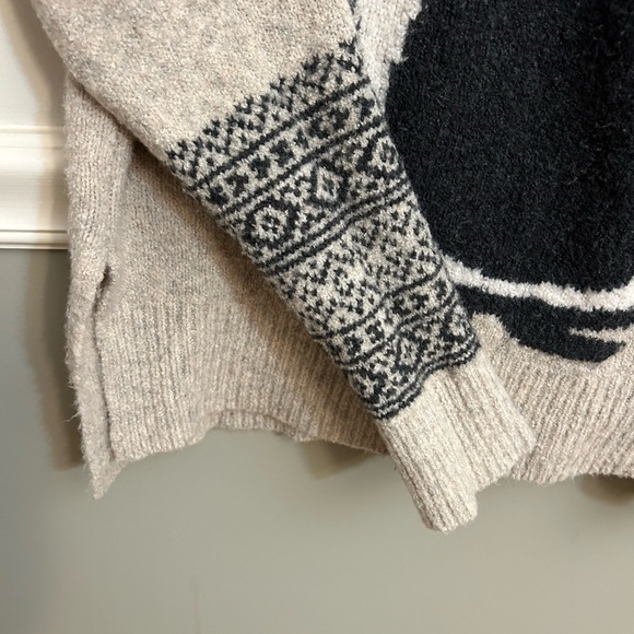 Abercrombie & Fitch Beige Penguin Crew Neck Ribbed Long Sleeves Sweater Medium - Picture 4 of 5